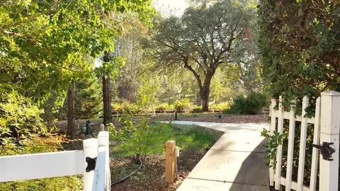 15658 Prospect Dr, Redding, CA 96001 photo 7