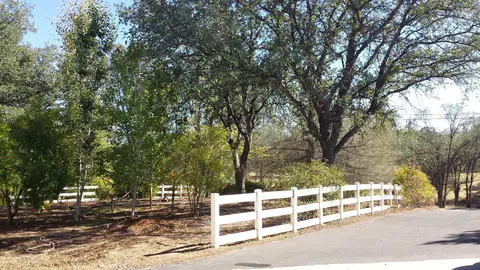 15658 Prospect Dr, Redding, CA 96001 photo 22