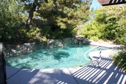1876 Cumberland Dr, Redding, CA 96001 photo 11