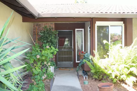 1876 Cumberland Dr, Redding, CA 96001 photo 3