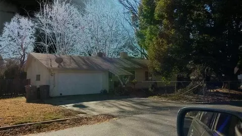 3271 Nicolet Ln, Redding, CA 96001 photo 1