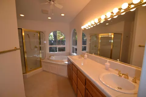 4084 Calliope Ct, Redding, CA 96002 photo 11