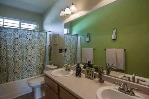 3255 Capricorn Way, Redding, CA 96002 photo 10