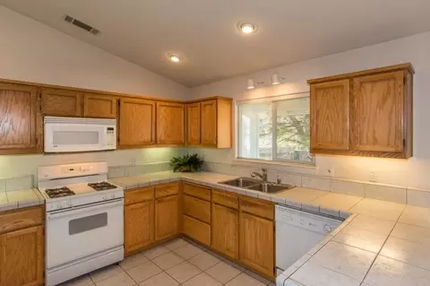 4453 Alta Saga Dr, Redding, CA 96002 photo 7