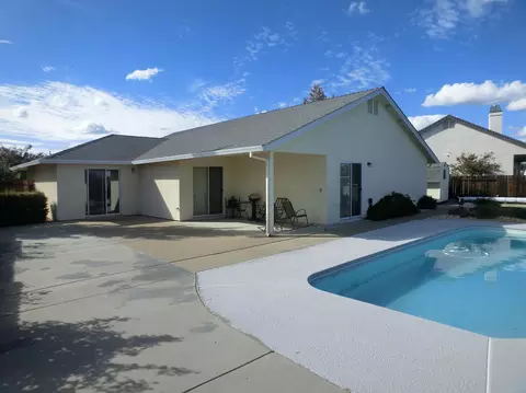 2931 Starburst, Redding, CA 96001 photo 4