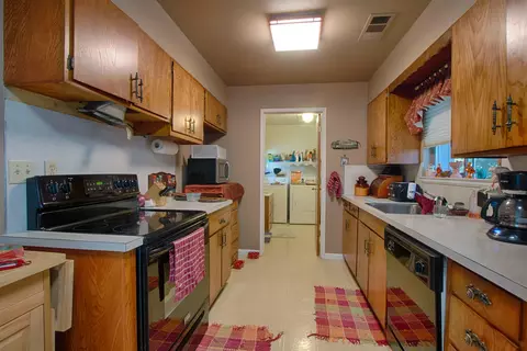2313 Hawn Ave, Redding, CA 96002 photo 9