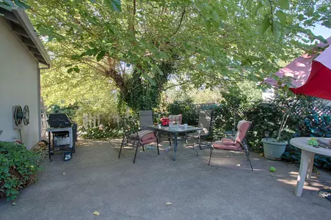 2313 Hawn Ave, Redding, CA 96002 photo 21