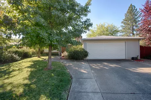 2313 Hawn Ave, Redding, CA 96002 photo 3