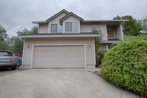 474 Moonstone Way, Redding, CA 96003 photo 3