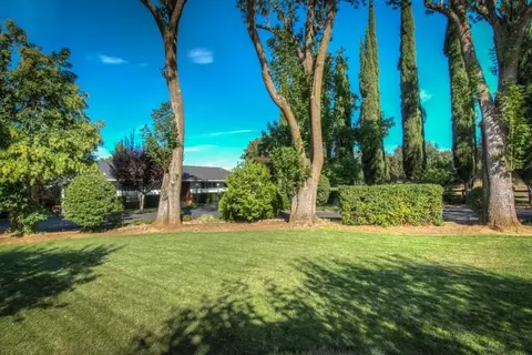 19960 Countryside Ln, Redding, CA 96002 photo 4