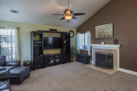 507 Armando Ave, Redding, CA 96003 photo 3
