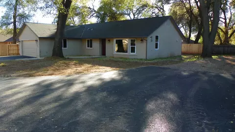 1151 Harpole, Redding, CA 96002 photo 2