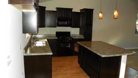 1151 Harpole, Redding, CA 96002 photo 8