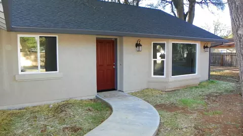 1151 Harpole, Redding, CA 96002 photo 4