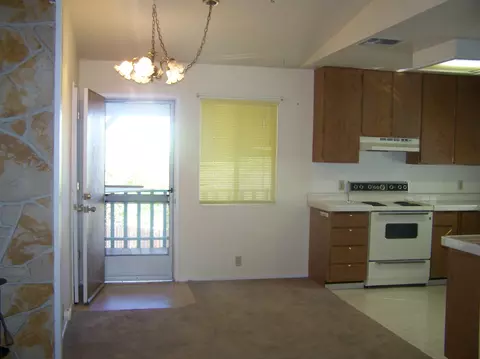 1086 Moss Creek Rd, Redding, CA 96003 photo 5