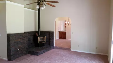 6595 Stoney Dr, Redding, CA 96002 photo 6