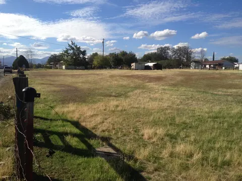 20168 Accident Ln, Redding, CA 96003 photo 2