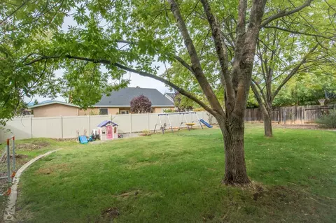 520 Chancellor Blvd, Redding, CA 96003 photo 41
