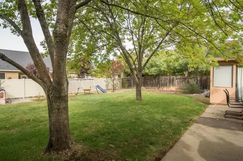 520 Chancellor Blvd, Redding, CA 96003 photo 38