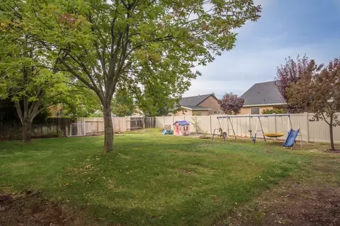 520 Chancellor Blvd, Redding, CA 96003 photo 40