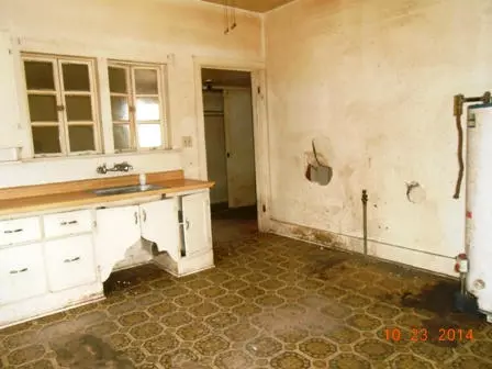 911 Walnut St, Corning, CA 96021 photo 4