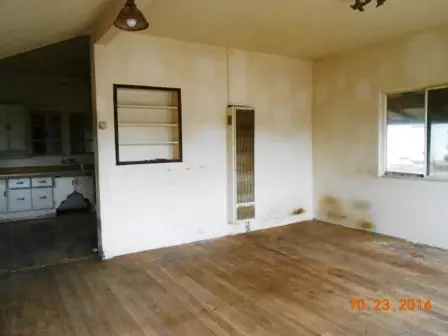 911 Walnut St, Corning, CA 96021 photo 3