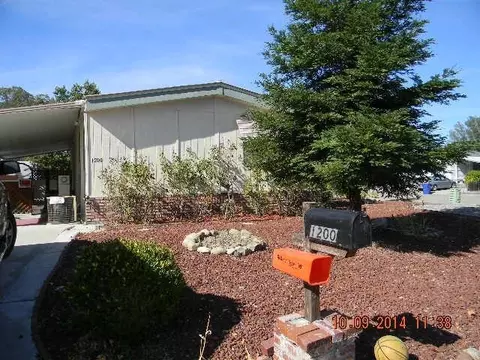 1200 Fox Den Dr, Redding, CA 96003 photo 2