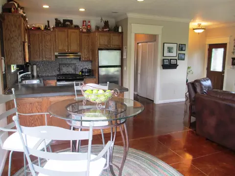 15795 Ontario Pl, Redding, CA 96001 photo 4