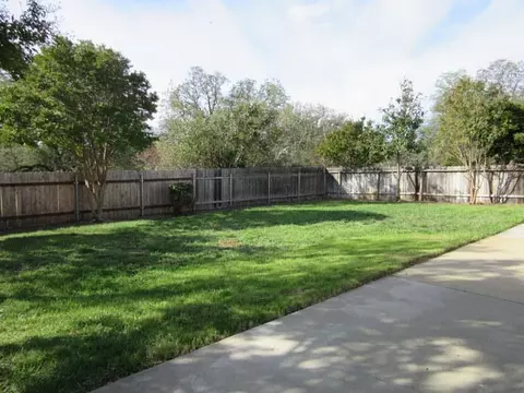 3381 Auburn Dr, Redding, CA 96003 photo 6