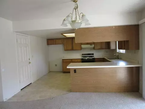 3381 Auburn Dr, Redding, CA 96003 photo 12
