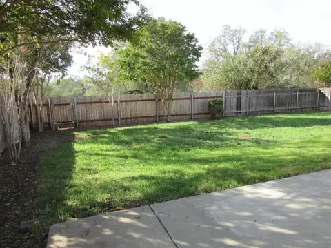 3381 Auburn Dr, Redding, CA 96003 photo 5
