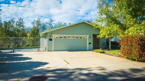 2134 Jessica Way, Redding, CA 96002 photo 3