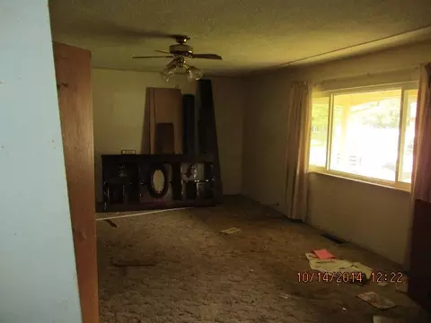 7020 Sacramento Dr, Redding, CA 96001 photo 3