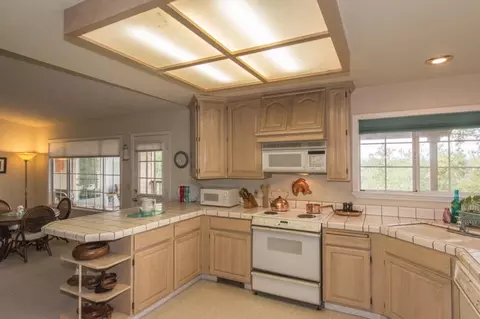 3185 Pinot Path, Redding, CA 96001 photo 13