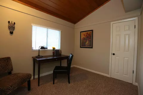 2945 Valentine Ln, Redding, CA 96001 photo 12