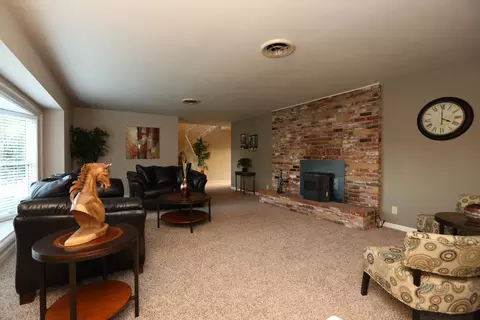 2945 Valentine Ln, Redding, CA 96001 photo 4