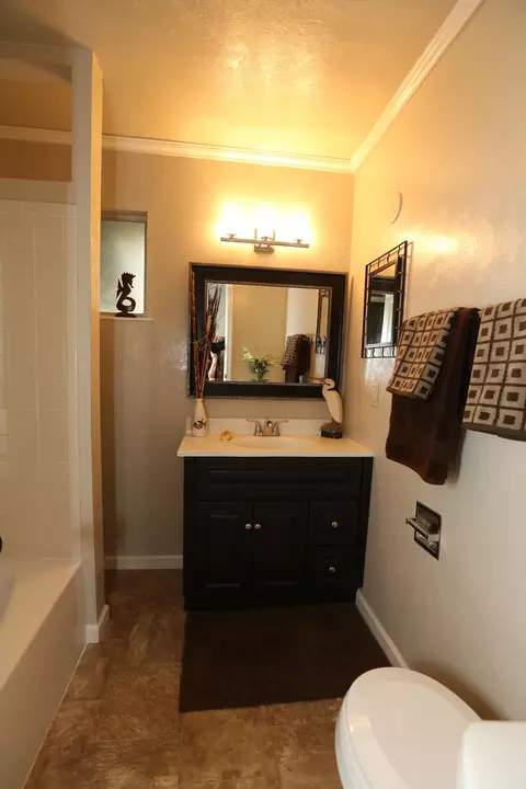 2945 Valentine Ln, Redding, CA 96001 photo 13