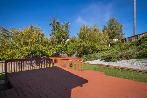 727 Coffeeberry Ln, Redding, CA 96003 photo 17