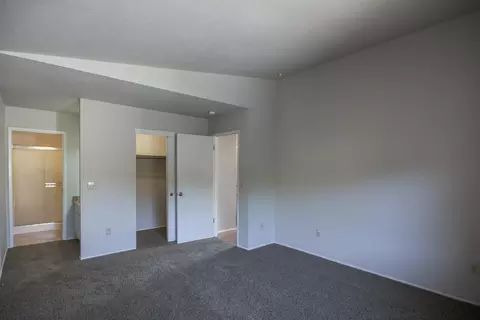727 Coffeeberry Ln, Redding, CA 96003 photo 13