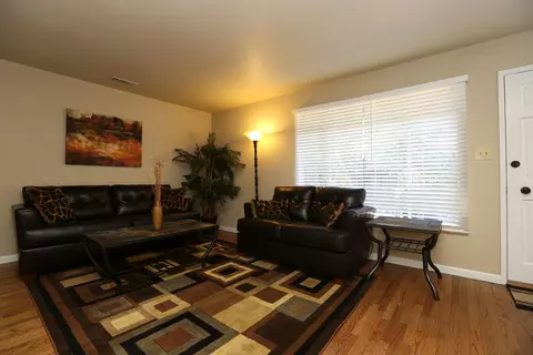 2178 Park Marina Dr, Redding, CA 96001 photo 3