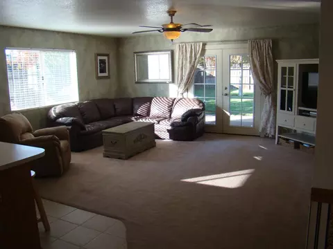 158 Justin Way, Redding, CA 96003 photo 2