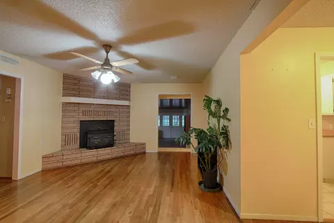 21246 Shelly Ln, Anderson, CA 96007 photo 4