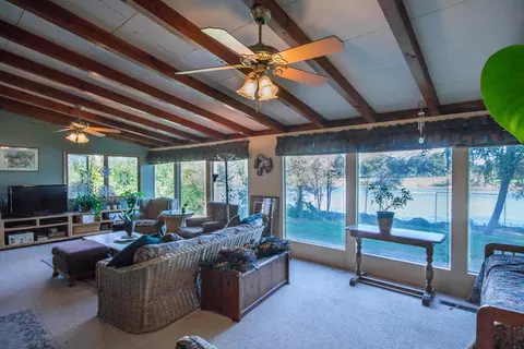 6601 Riverside Dr, Redding, CA 96001 photo 4