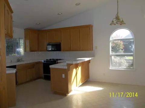 1065 Hillsdale Ct, Redding, CA 96003 photo 7