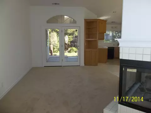 1065 Hillsdale Ct, Redding, CA 96003 photo 4