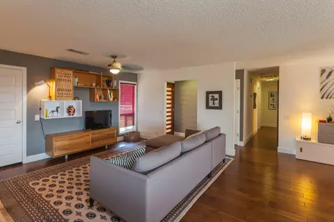 3611 Elizabeth Way, Redding, CA 96001 photo 4