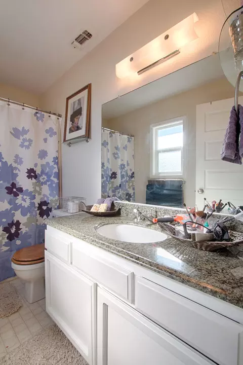 3611 Elizabeth Way, Redding, CA 96001 photo 8