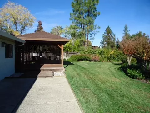 2008 Winchester Pl, Redding, CA 96001 photo 9