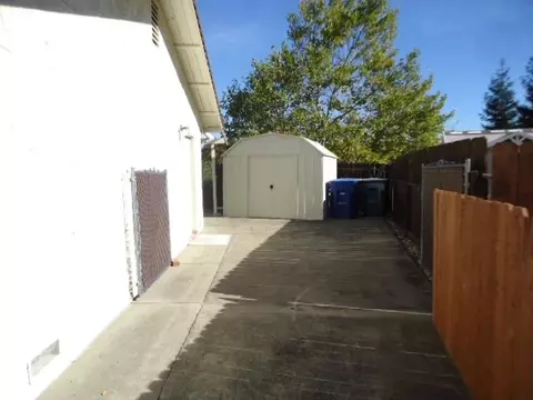 2008 Winchester Pl, Redding, CA 96001 photo 11