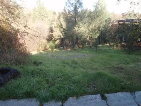 710 Pioneer, Redding, CA 96001 photo 2